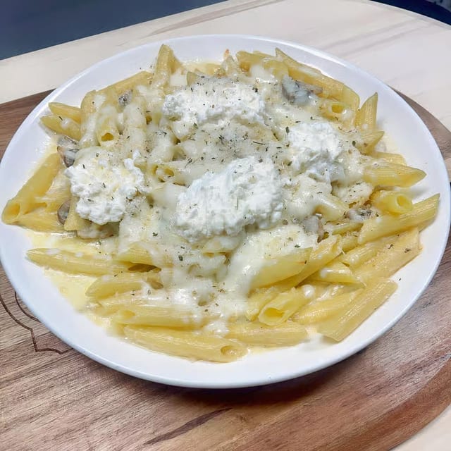 Baked Ziti Blanco with Mushrooms.